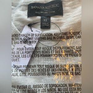 Men’s banana republic XL organic cotton sweater/long sleeve.  Brand new.
